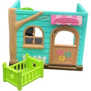 Lil Woodzeez Calico Critters Luvs And Hugs Nursery School and Crib Accessorie